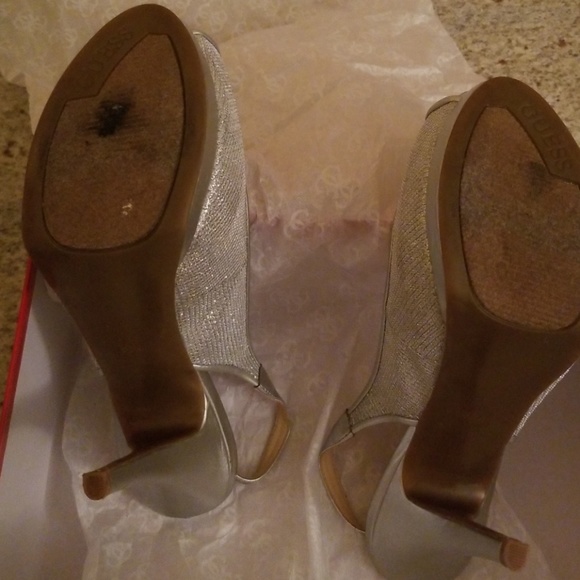 Shoes - Picture 3 of 4